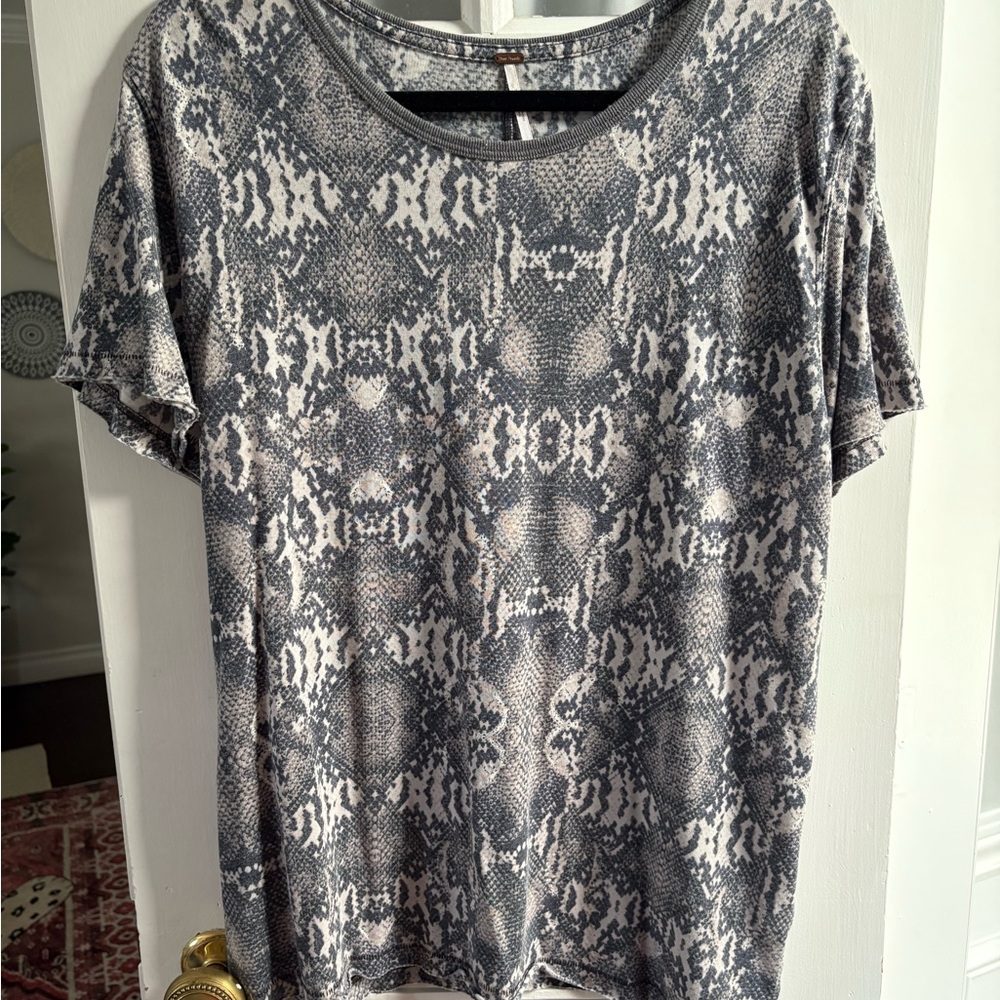 Free People Black and Gray Graphic Relaxed T-Shirt